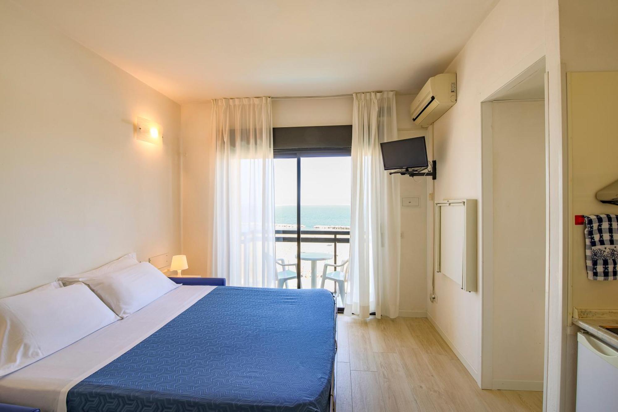 Rex Aparthotel