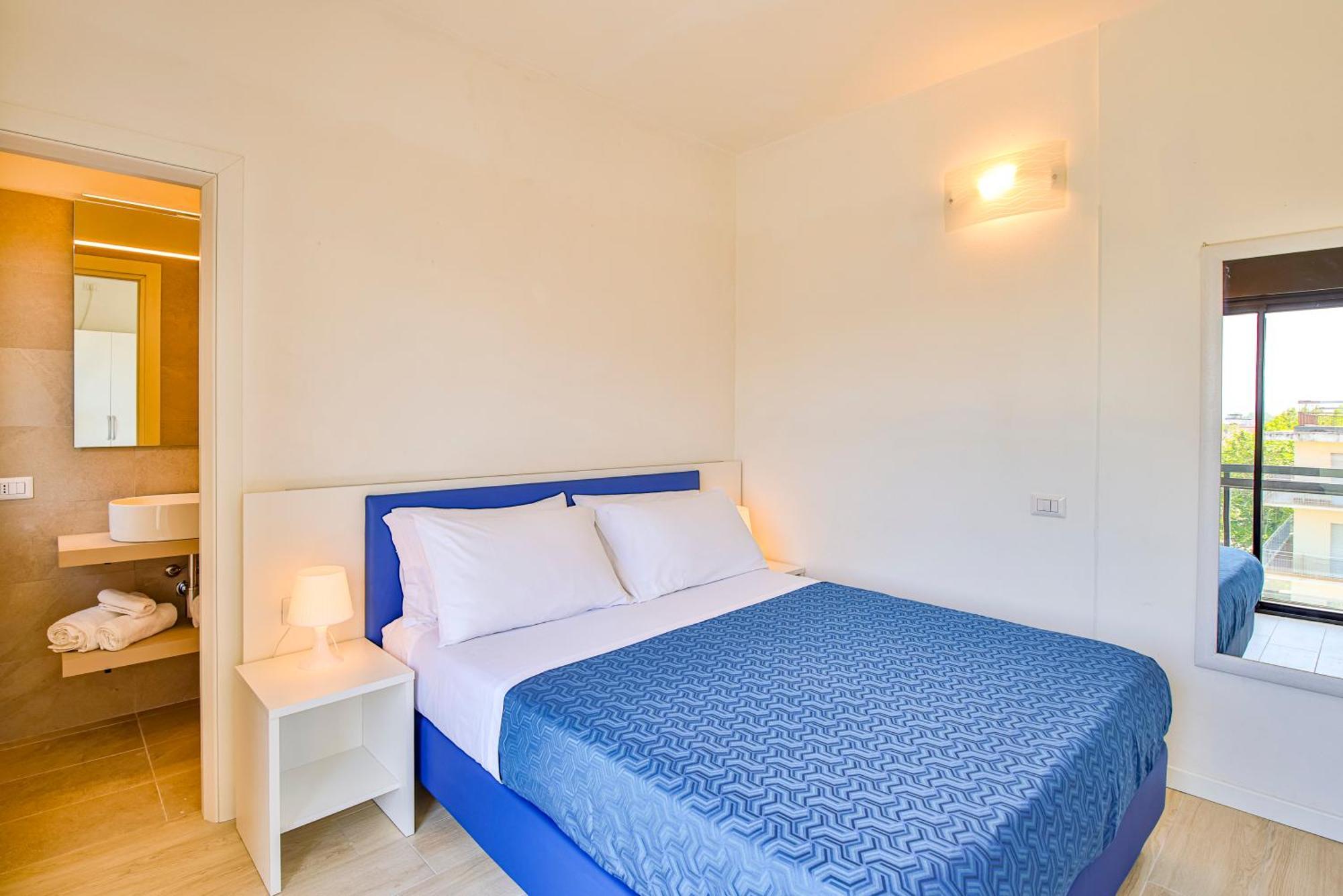 Rex Aparthotel 3*